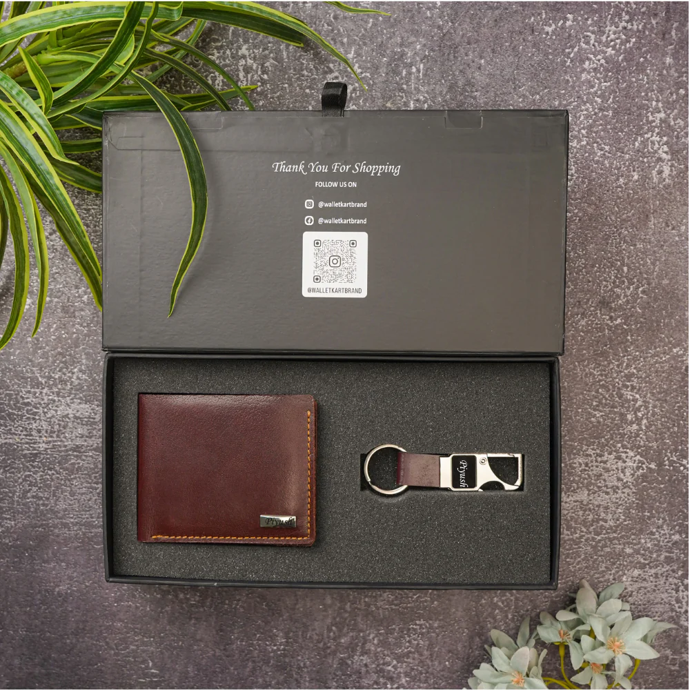 Buy Personalised Name Engraved Wallet & Snaphook for Men | Customised 2 in 1 Gift Combo for Boyfriend Husband on Birthday & Anniversary (STYLE ID #17) - Image 3