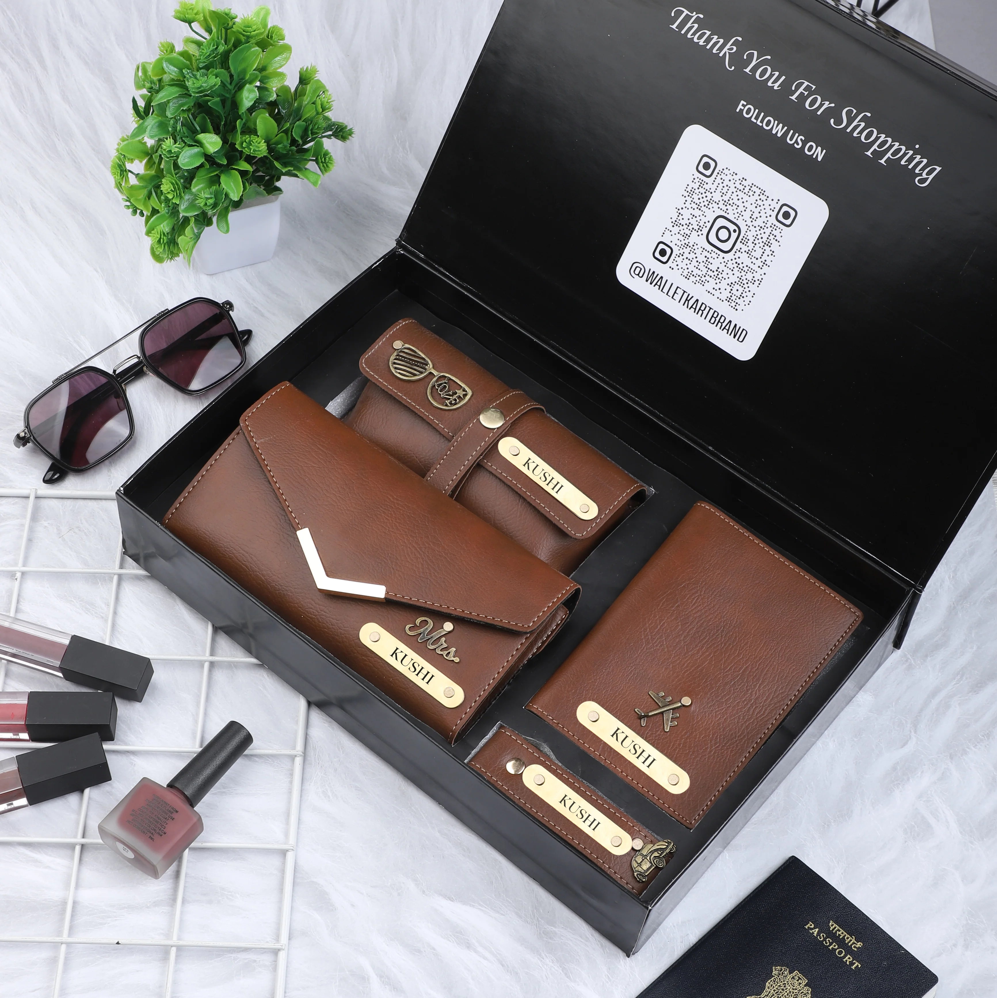 Personalized Clutch 4 in 1 Gift Combo for Girlfriend/Wife| Customised Leather Combo for Her - Image 5