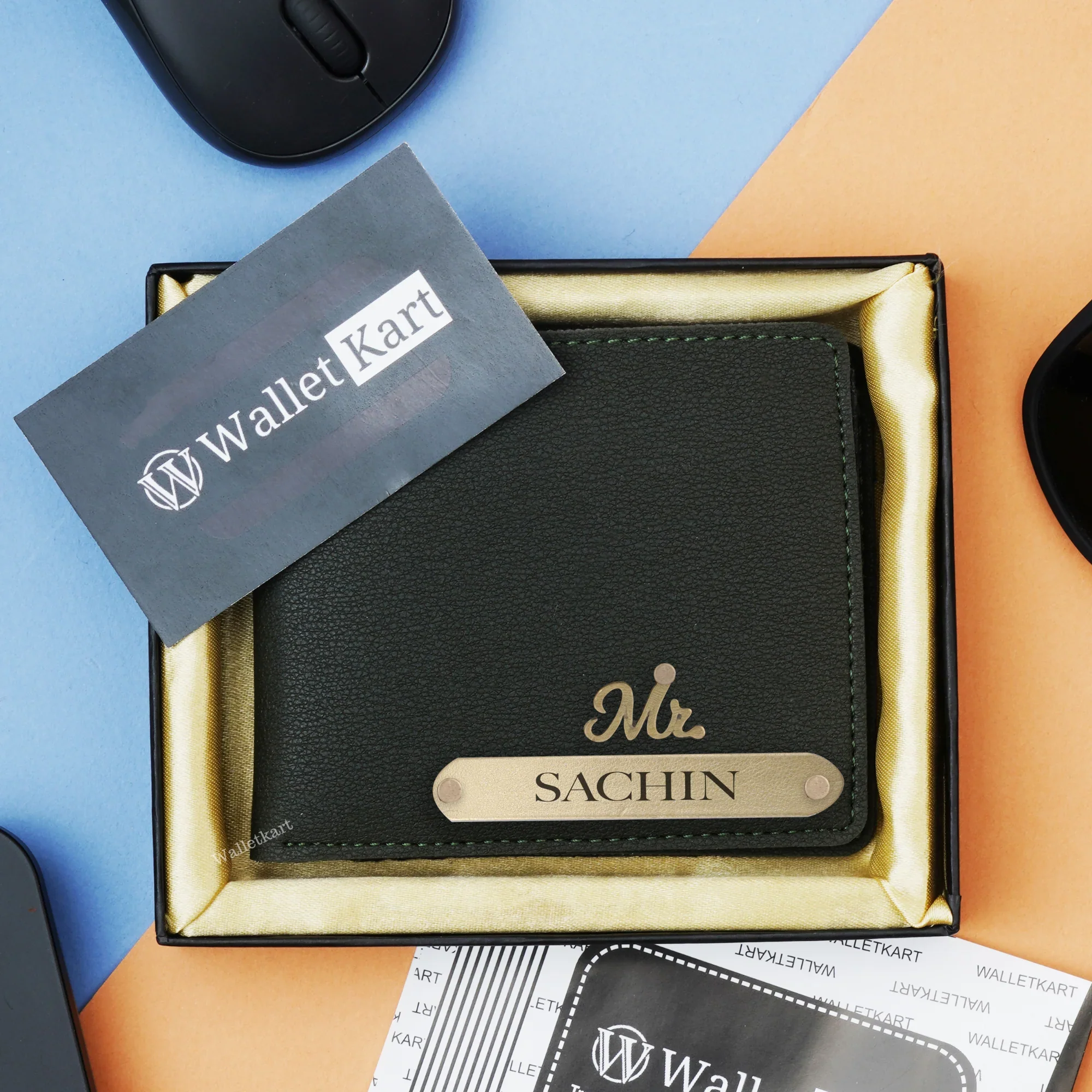 Personalized Men's Wallet with Name & Charm - Image 16
