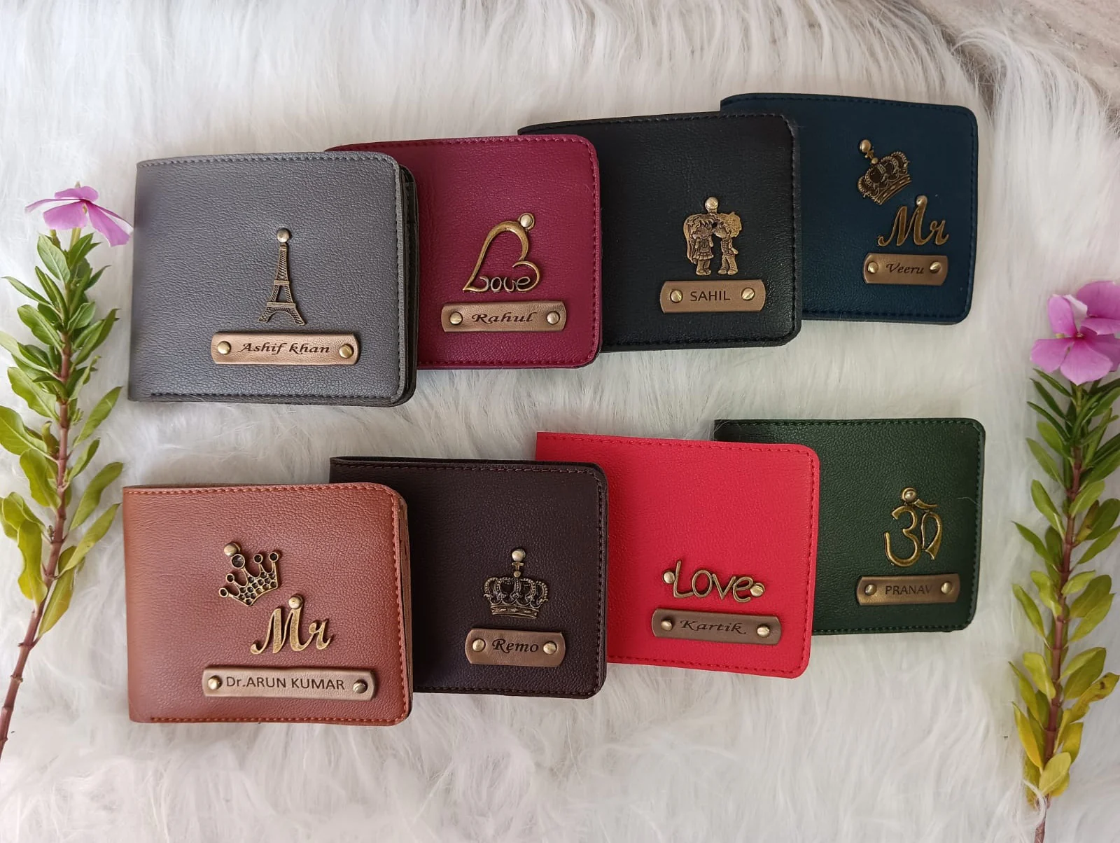 Personalized Men's Wallet with Name & Charm - Image 8