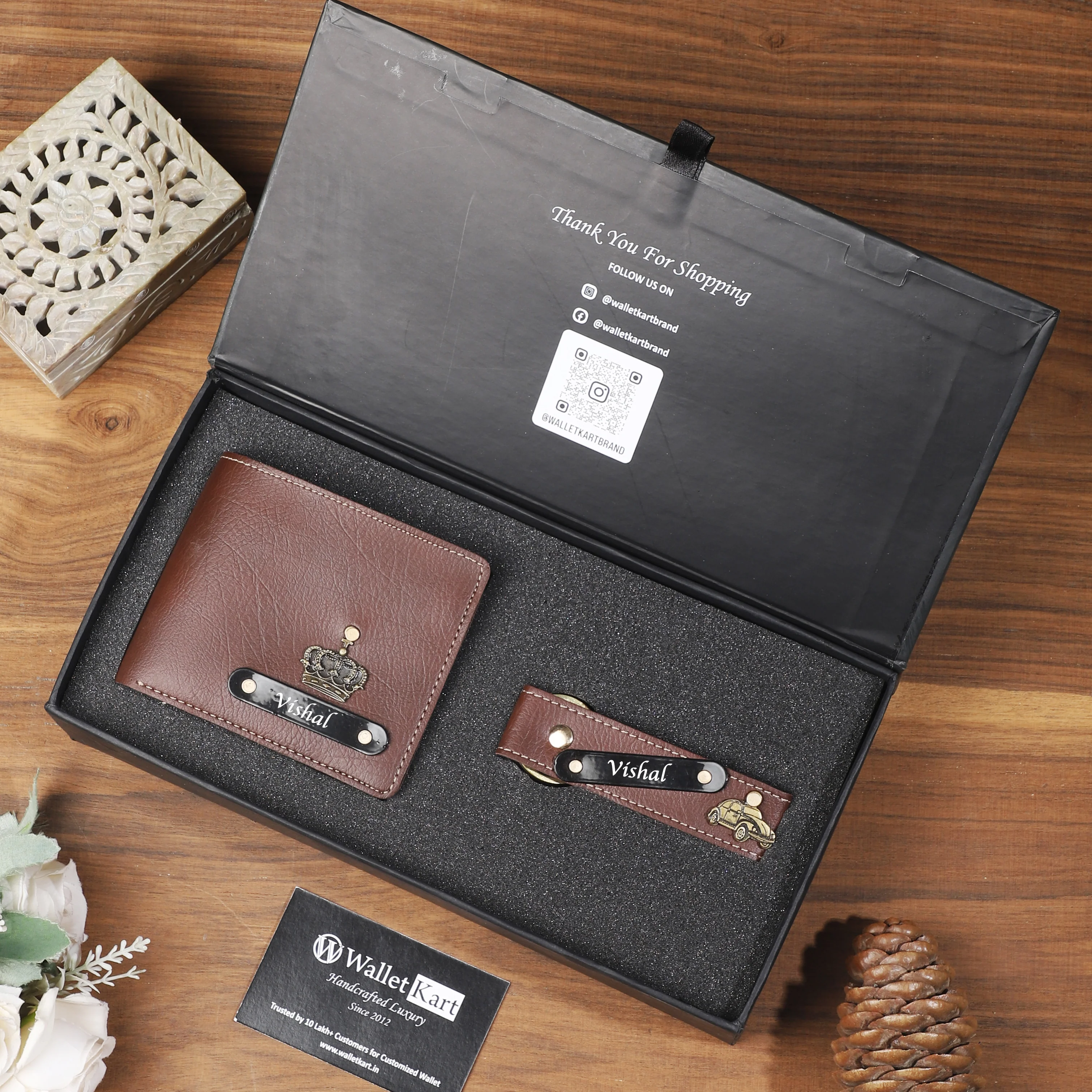 Personalized Leather Wallet & Keychain for Men | Engraved Name Plate - Image 4