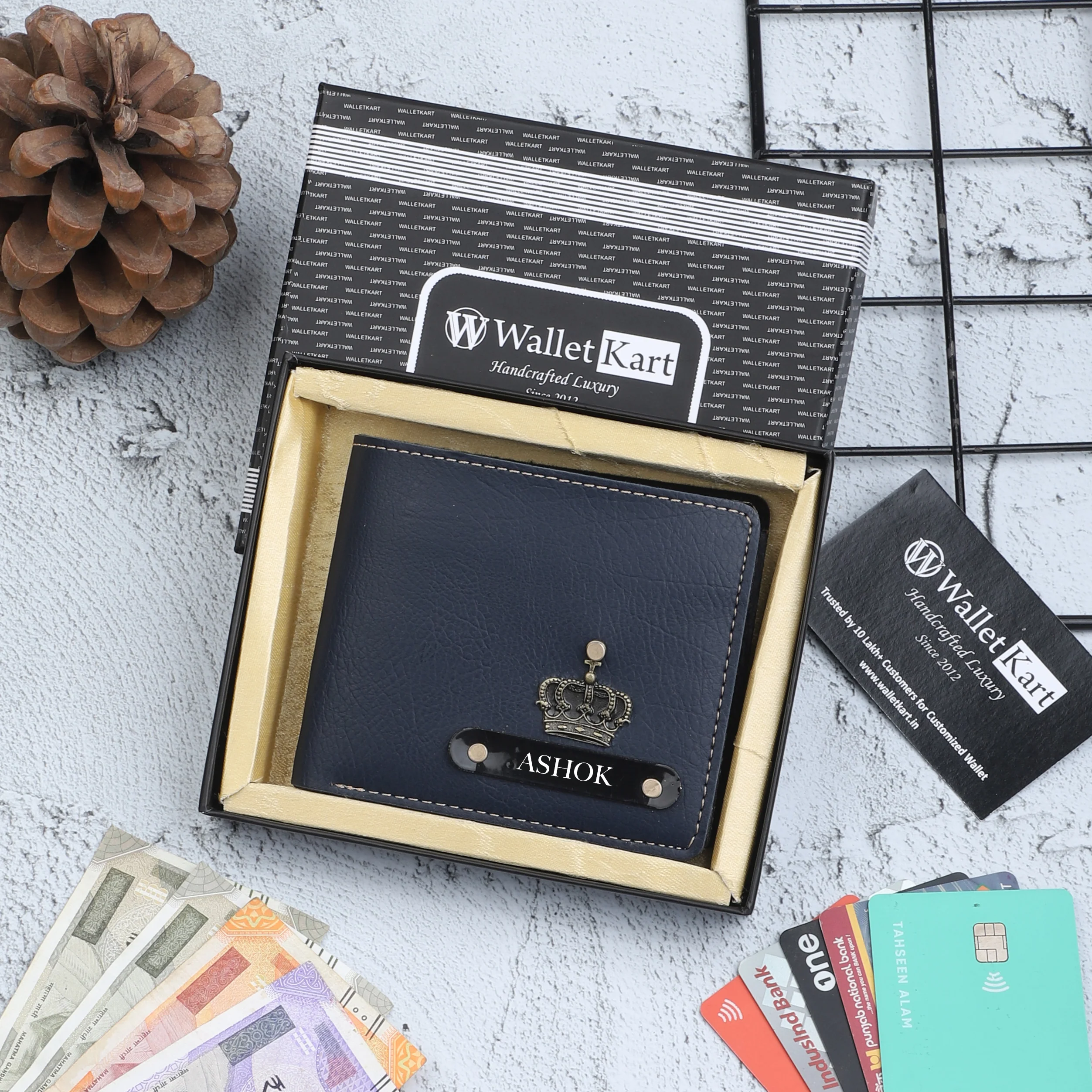 Personalised Leather Wallet for Men with Name & Charm | Custom Engraved Gift - Image 4
