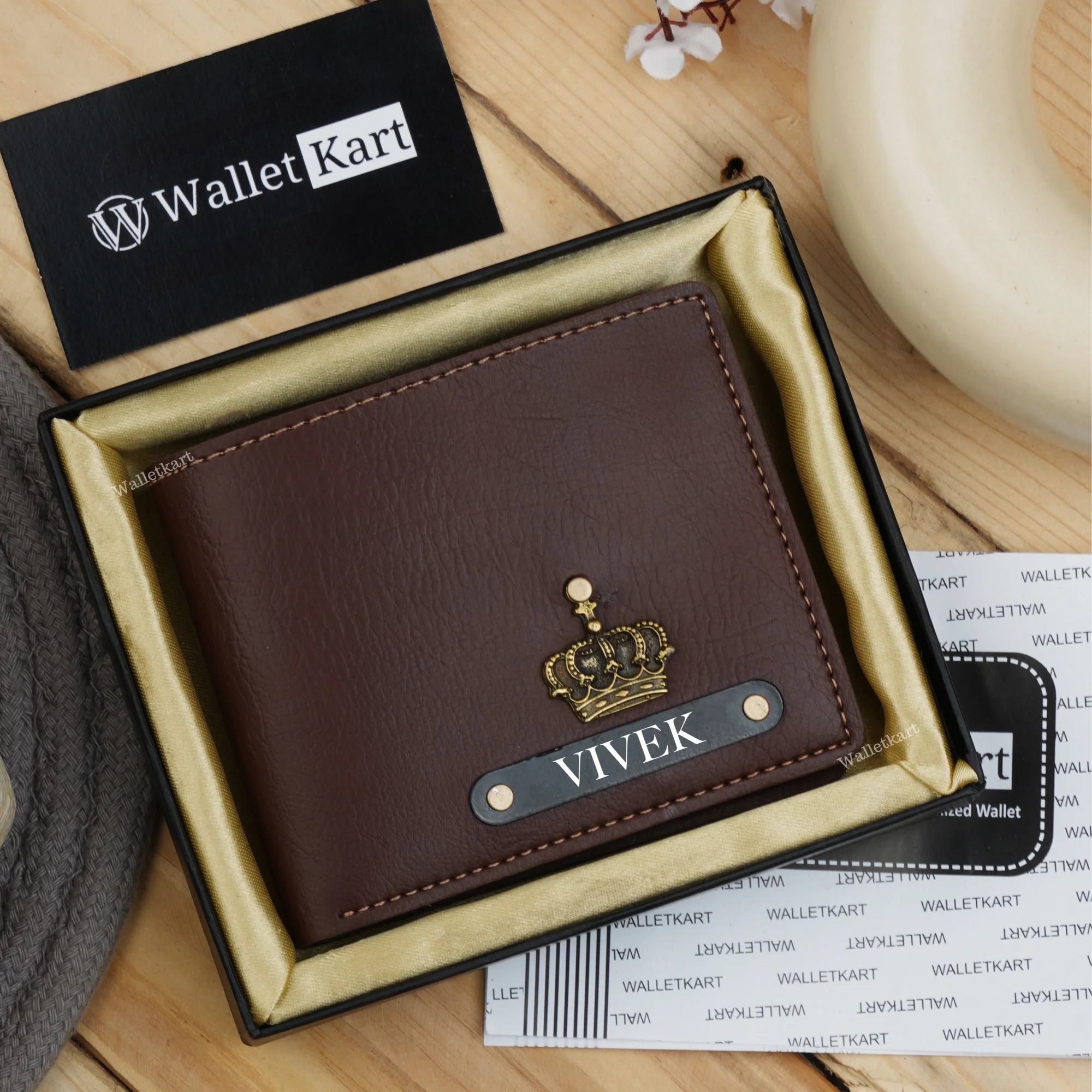 Personalised Leather Wallet for Men with Name & Charm | Custom Engraved Gift - Image 6