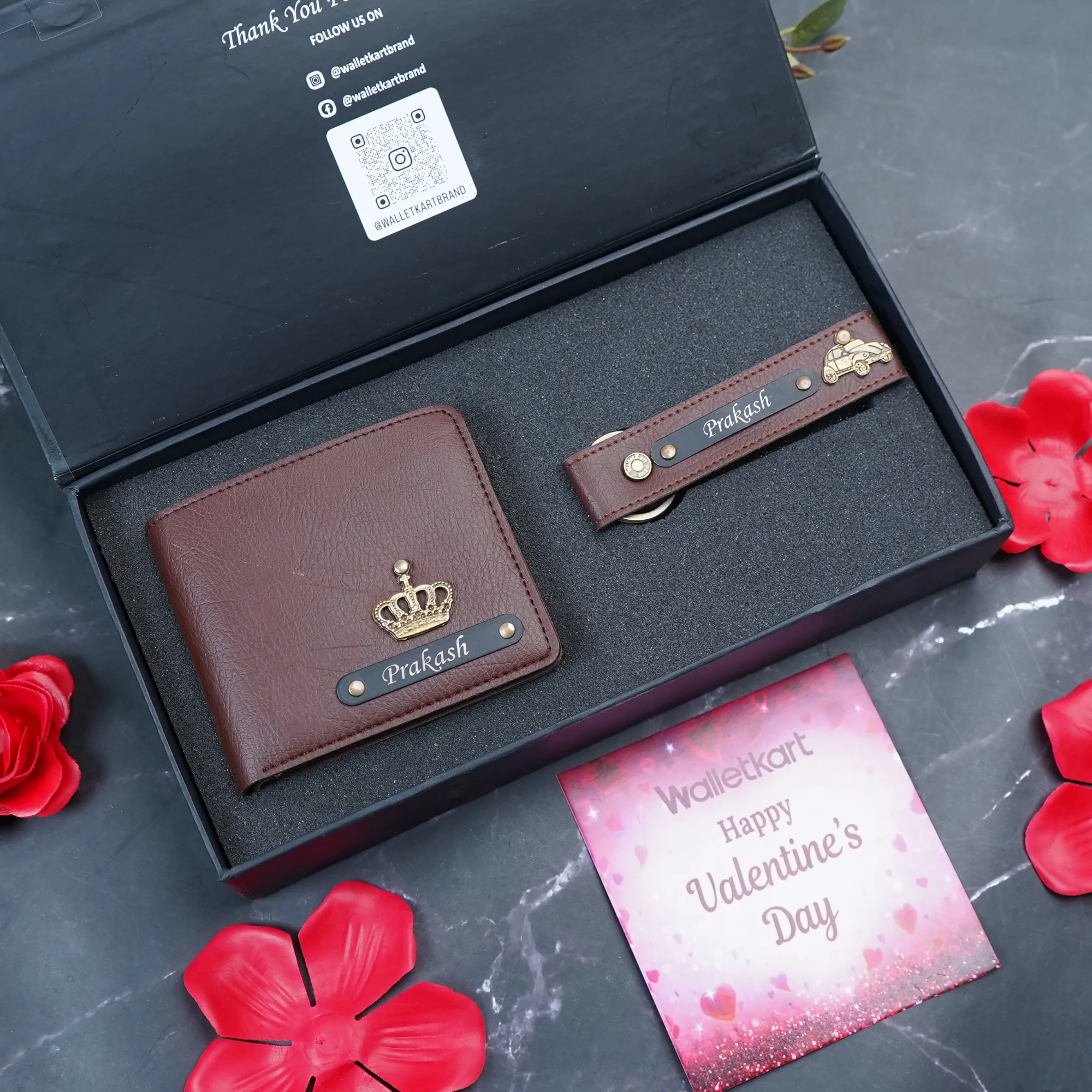 Valentine Gift Set For Boyfrined Husband – Personalized Leather Men's Wallet & Keychain with Engraved Name - Image 3